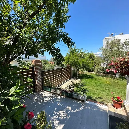 Xhuliano Gasthuis Ksamil