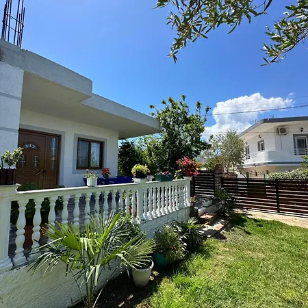 Xhuliano 4*