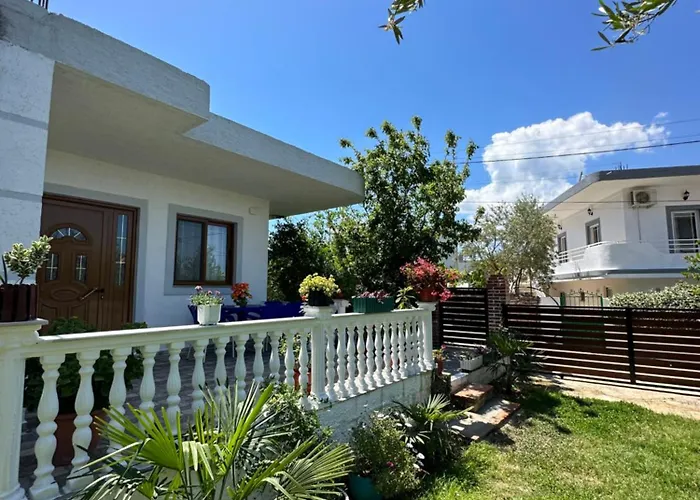 Xhuliano 4*